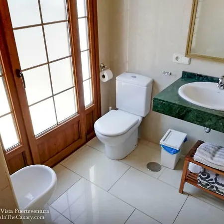 Luxury With Private Heated Pool And Jacuzzi Oceano Villa Playa Blanca (Lanzarote)